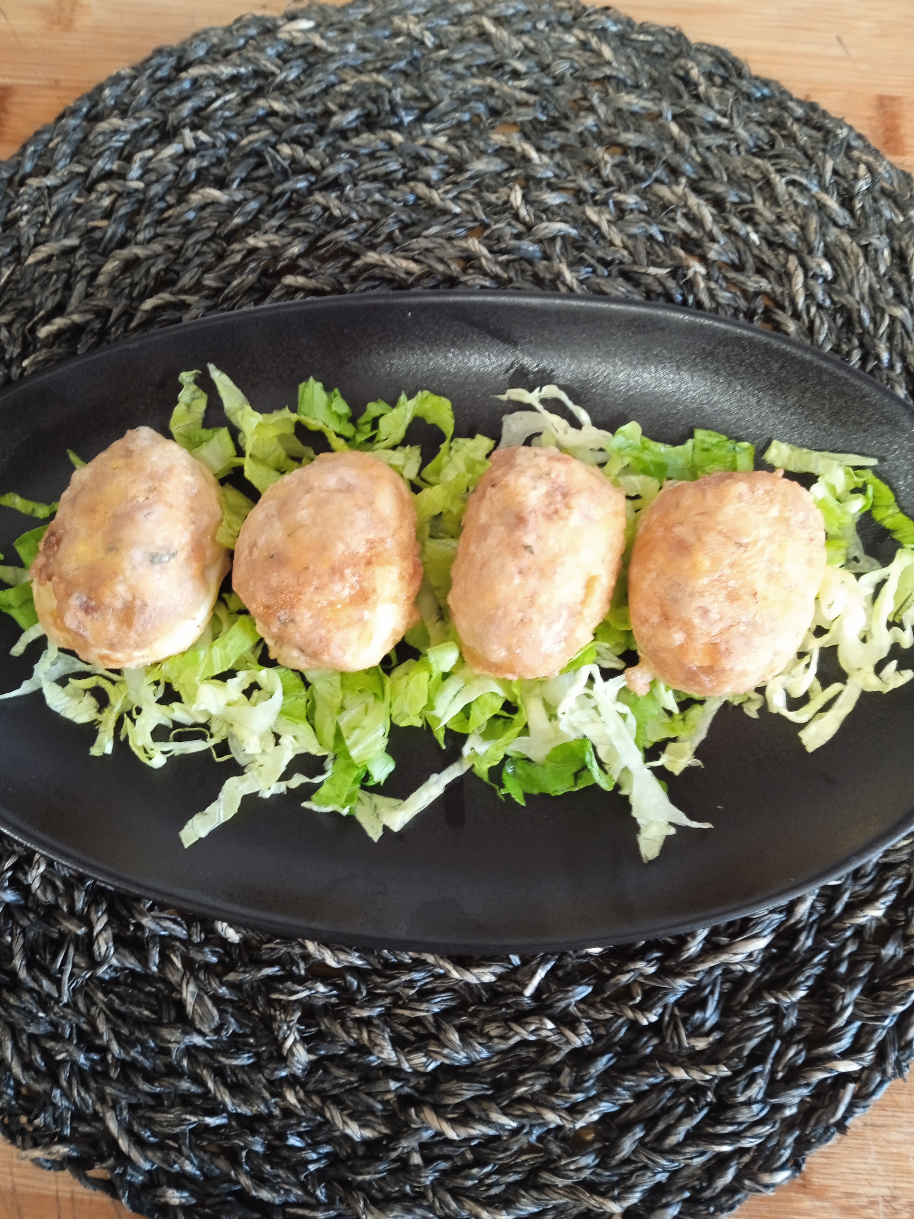 Huevos rellenos fritos