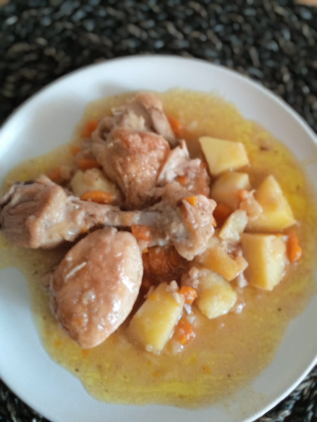 Pollo guisado al&nbsp;brandy.